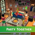 The Sims Mobile Screenshot 2